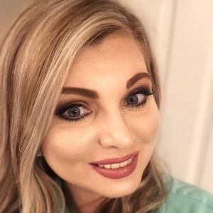 Meet your Posher, Joanna